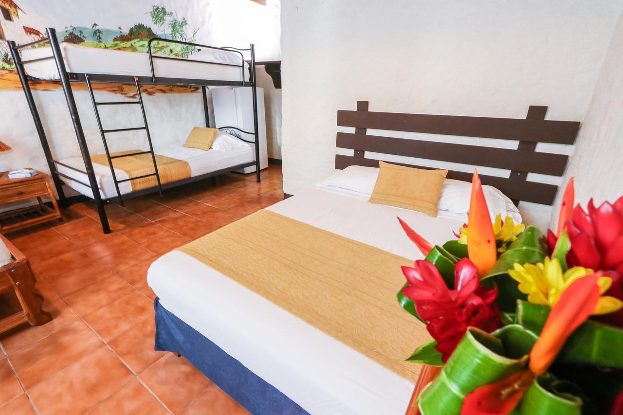 Hotel Flor Blanca Мануэль-Антонио Экстерьер фото